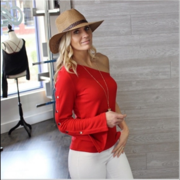 RED ONE SHOULDER TOP SNAP DETAIL SLEEVED - Picture 3 of 3